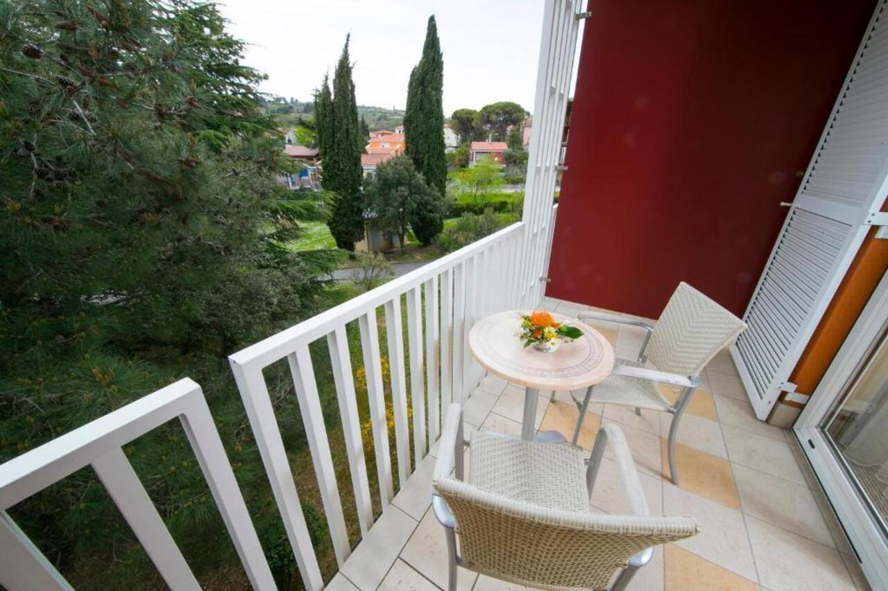 Haliaetum And Mirta Hotel Izola Exterior photo