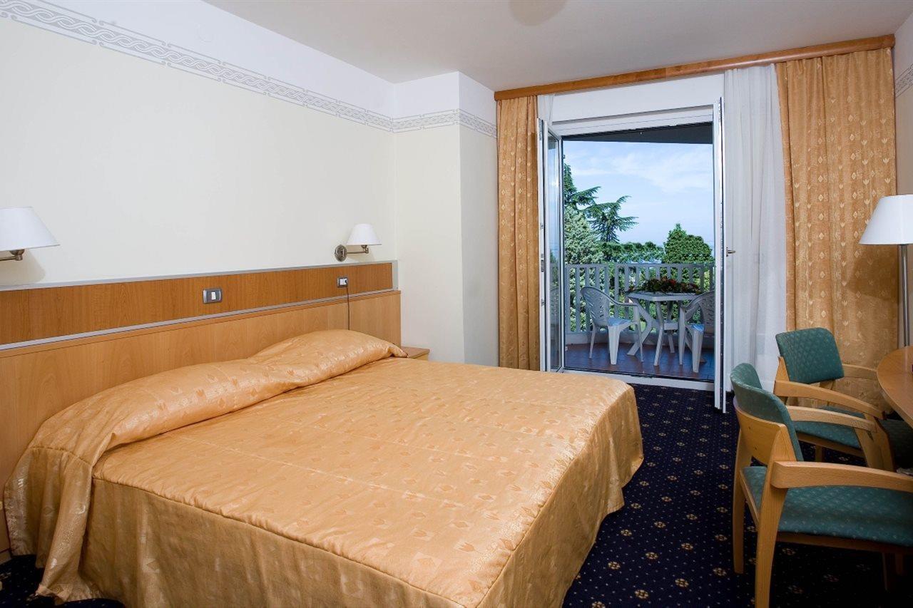 Haliaetum And Mirta Hotel Izola Exterior photo